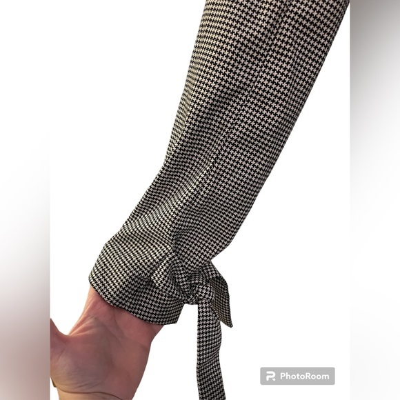 H&M Houndstooth Trenchcoat with Bow Cuffs - Picture 5 of 14
